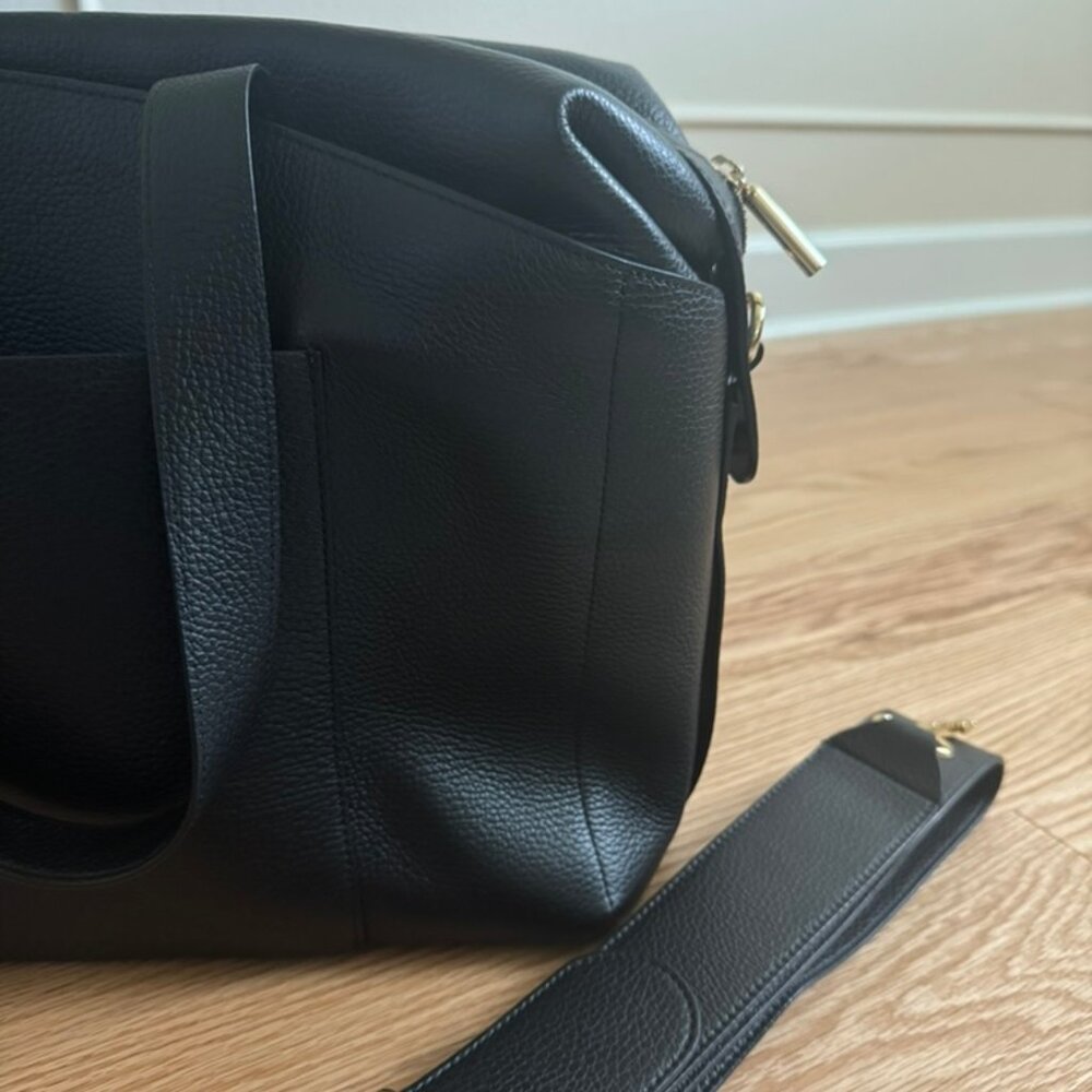 Cuyana Overnight Bag - Picture 4 of 4